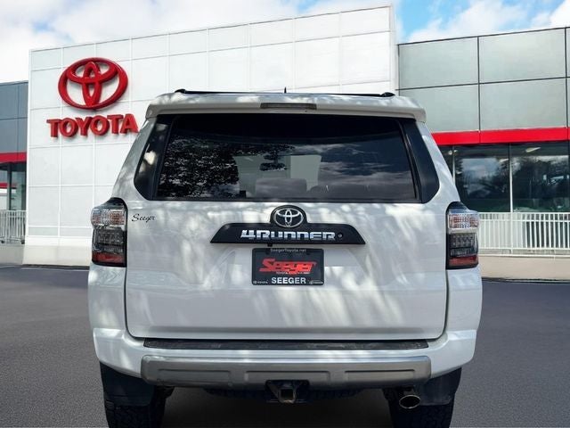 2019 Toyota 4RUNNER TRD Off-Road Premium