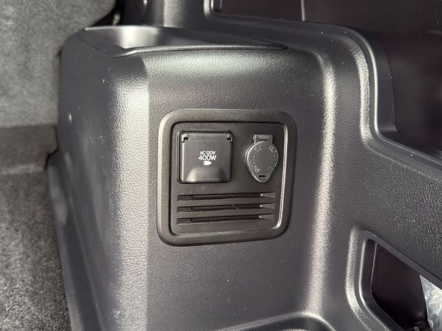 2024 Toyota 4RUNNER TRD Off-Road