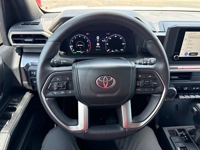2025 Toyota 4Runner TRD Off-Road - Photo 18
