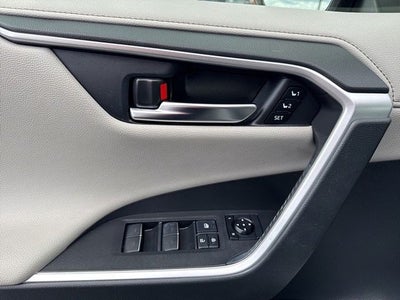 2023 Toyota RAV4 HYBRID Limited