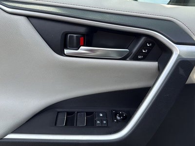 2019 Toyota RAV4 HYBRID Limited