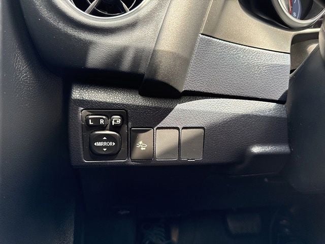 2018 Toyota COROLLA iM Base
