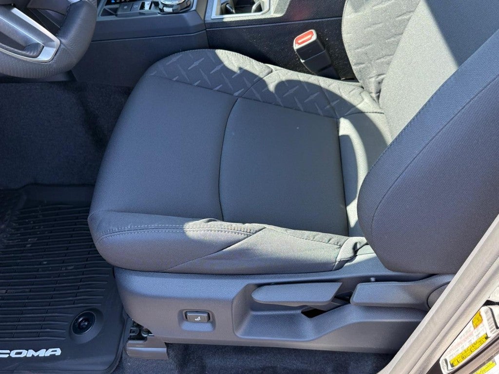 2026 Toyota Tacoma SR5 Double Cab 6' Bed AT (Natl)