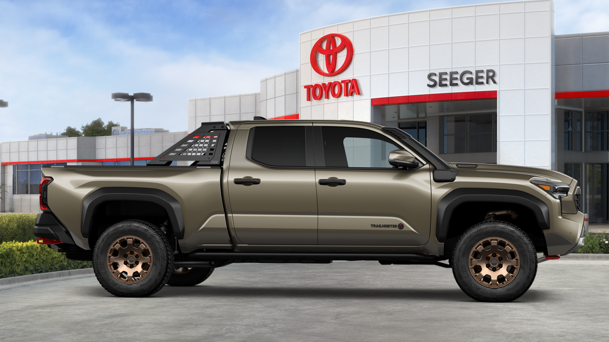2026 Toyota Tacoma Hybrid Trailhunter