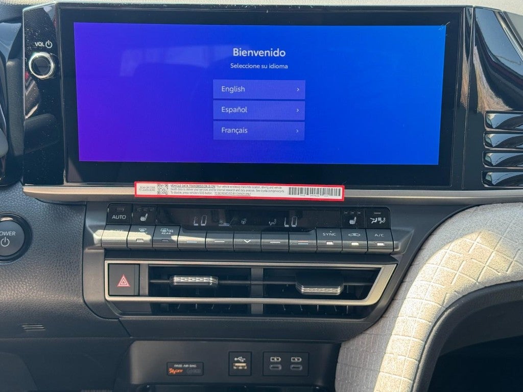 2026 Toyota Camry XLE AWD (Natl)