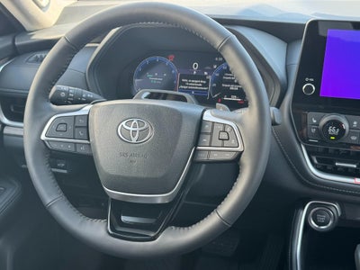 2026 Toyota Grand Highlander Platinum AWD (Natl)