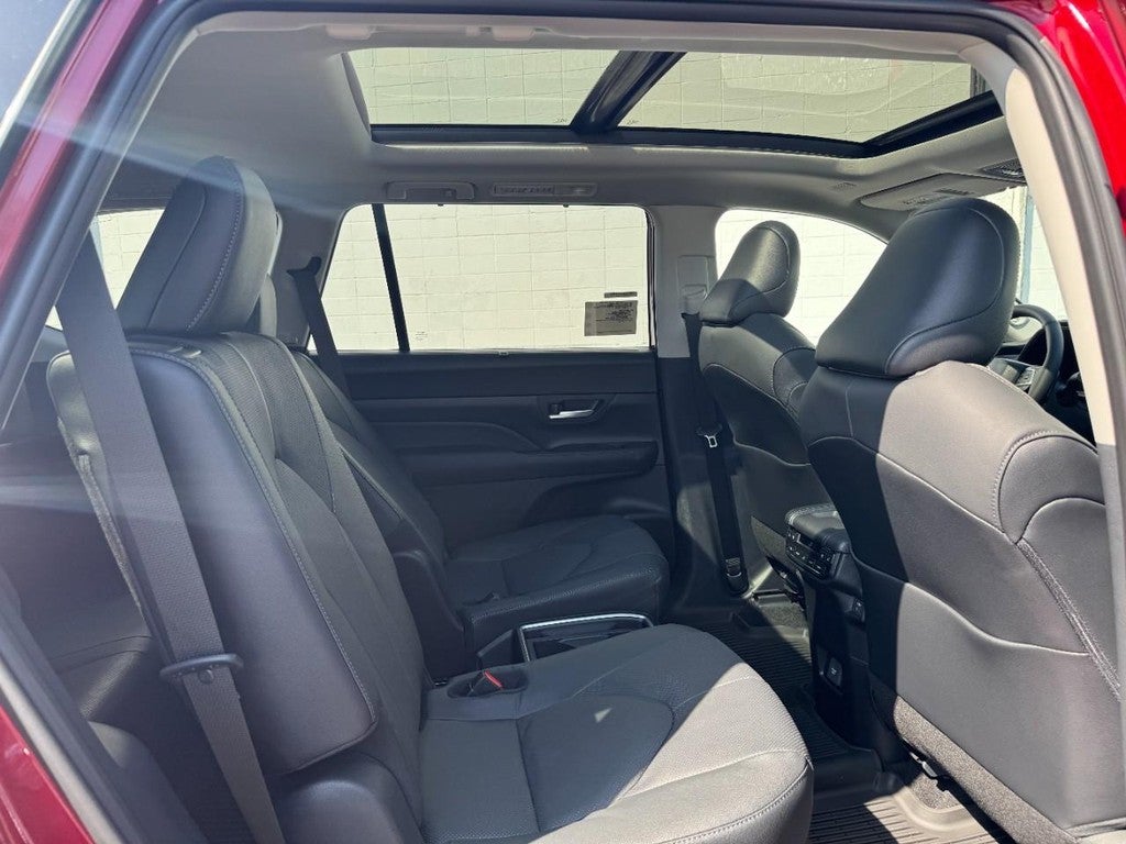 2026 Toyota Grand Highlander Platinum AWD (Natl)