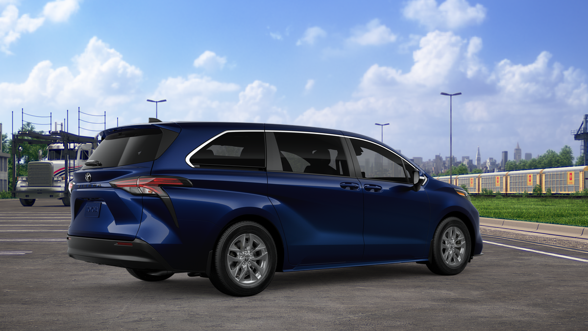 2026 Toyota Sienna LE