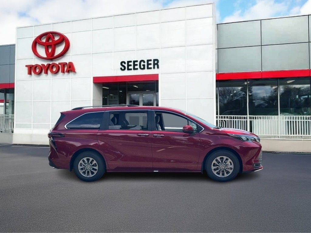 2026 Toyota Sienna XLE