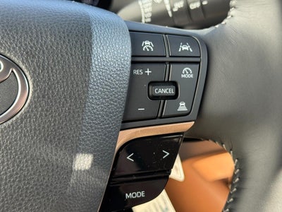 2025 Toyota Toyota Crown Signia XLE