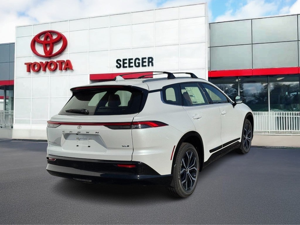 2025 Toyota Toyota Crown Signia XLE