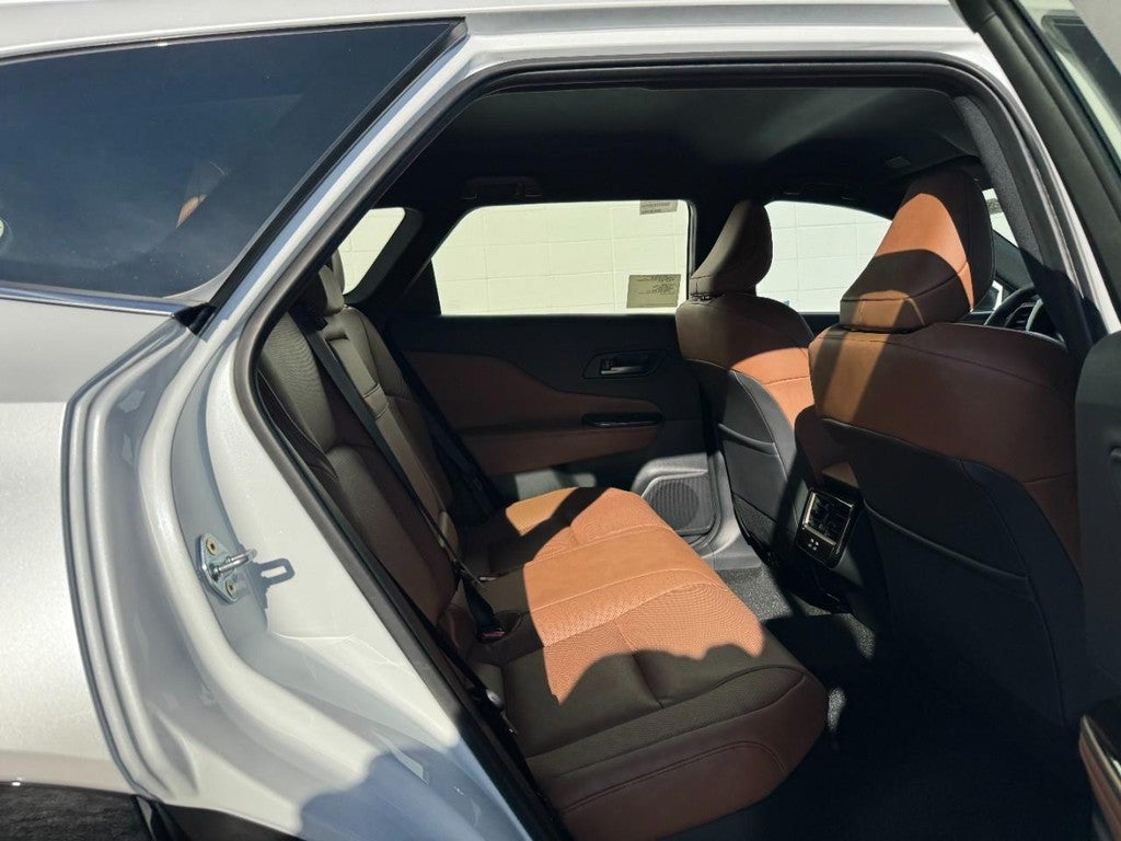 2025 Toyota Toyota Crown Signia XLE