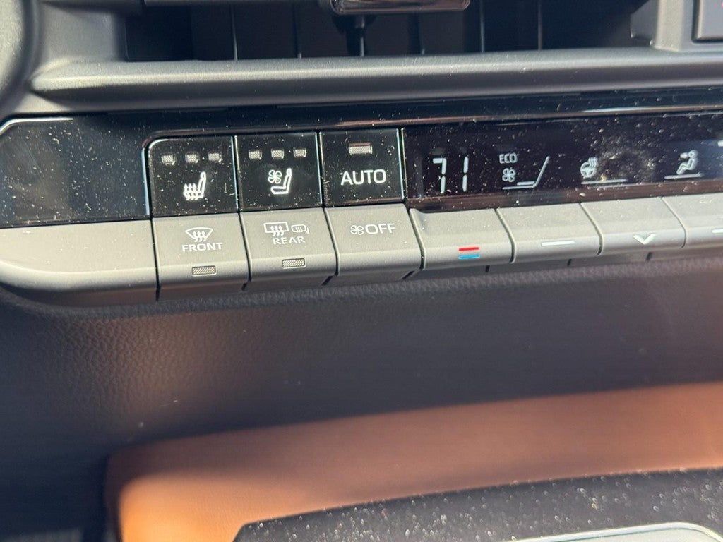 2026 Toyota Toyota Crown Signia Limited