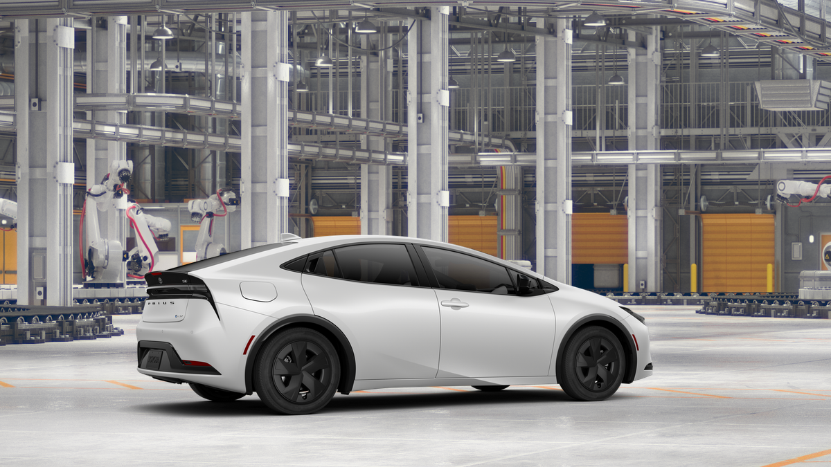2026 Toyota Prius Plug-In Hybrid SE
