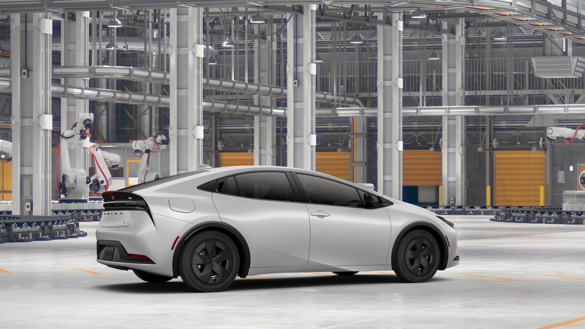 2027 Toyota Prius Plug-in SE