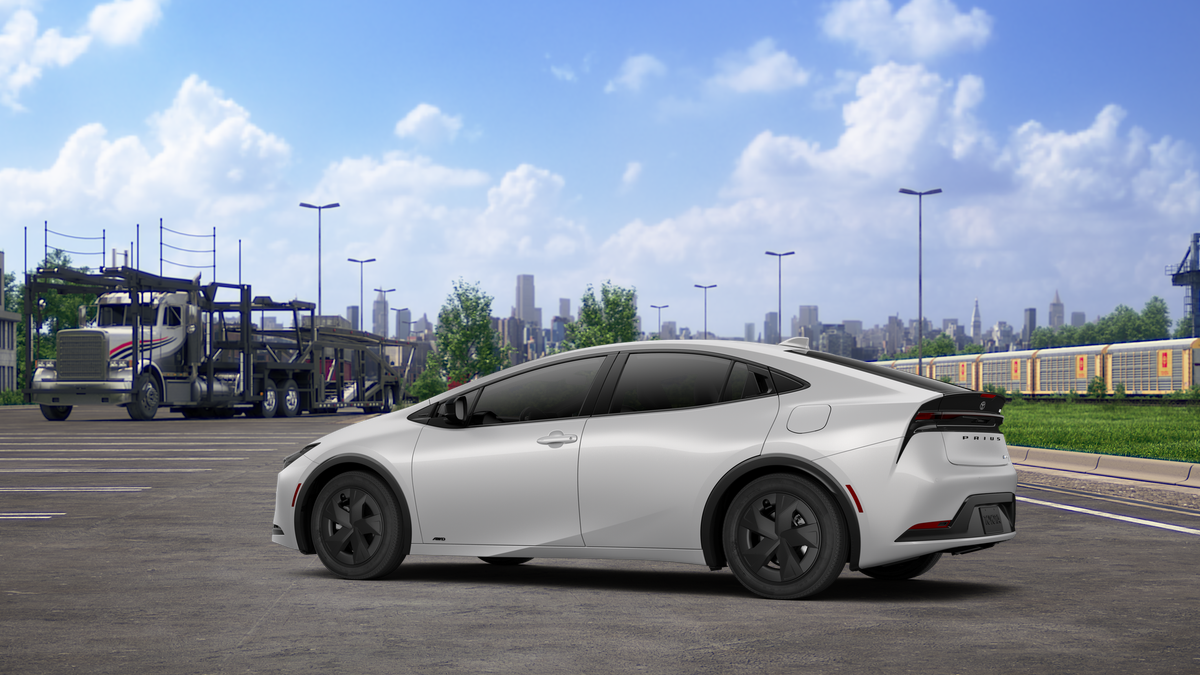 2027 Toyota Prius LE AWD