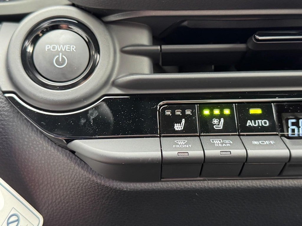 2025 Toyota Toyota Crown Platinum